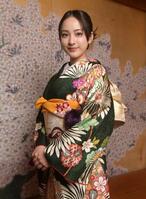 　取材に応じる平祐奈（撮影・石井剣太郎）