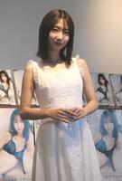 　発売記念イベントに登場した柏木由紀