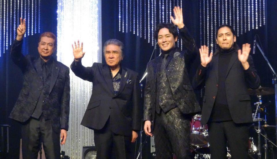 　ファミリーコンサートを行った（左から）山川豊、鳥羽一郎、木村徹二、木村竜蔵