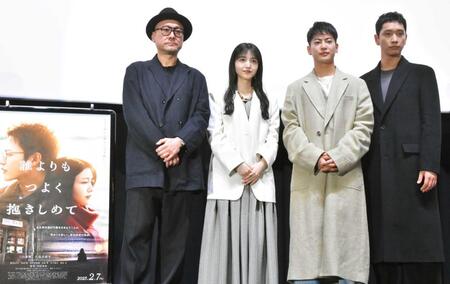　（左から）内田英治監督、久保史緒里、三山凌輝、ファン・チャンソン