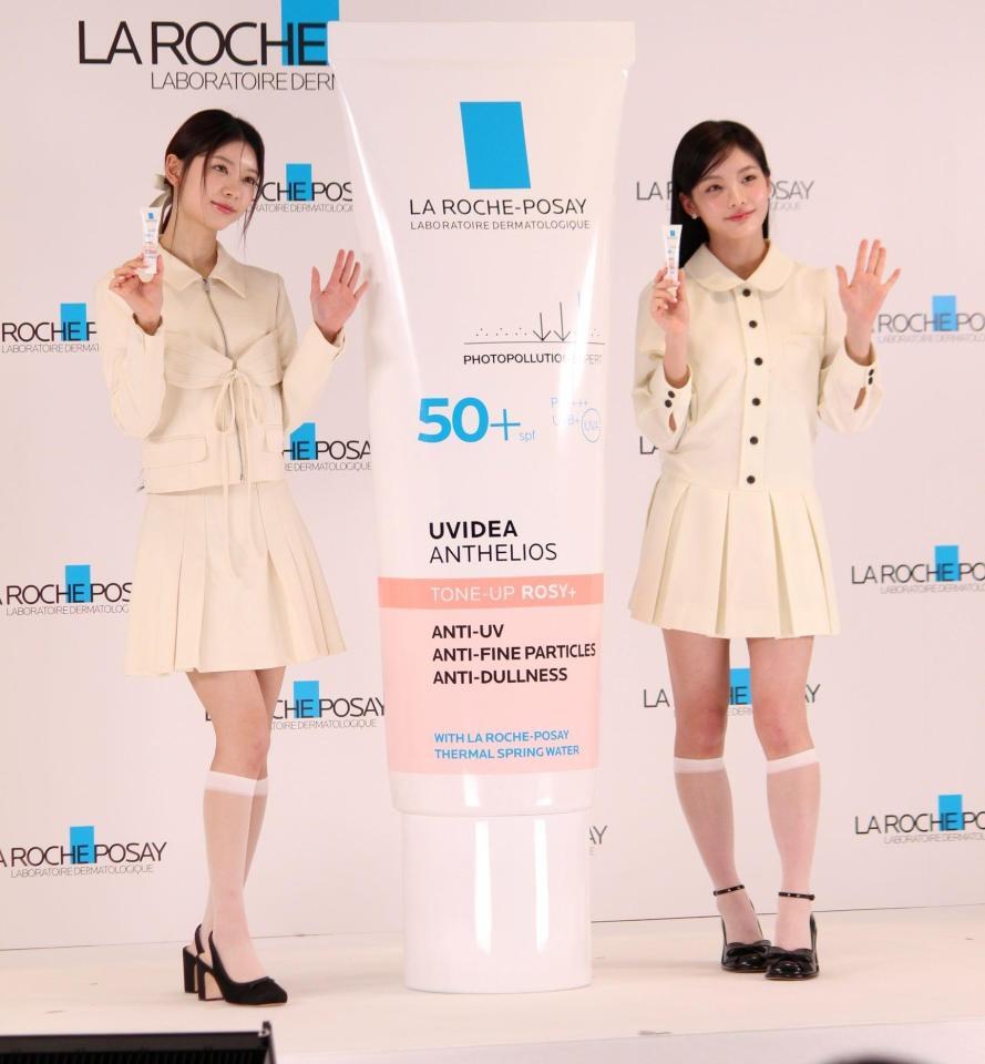 　イベントに登壇したＩＬＬＩＴのＭＯＫＡ（左）とＩＲＯＨＡ