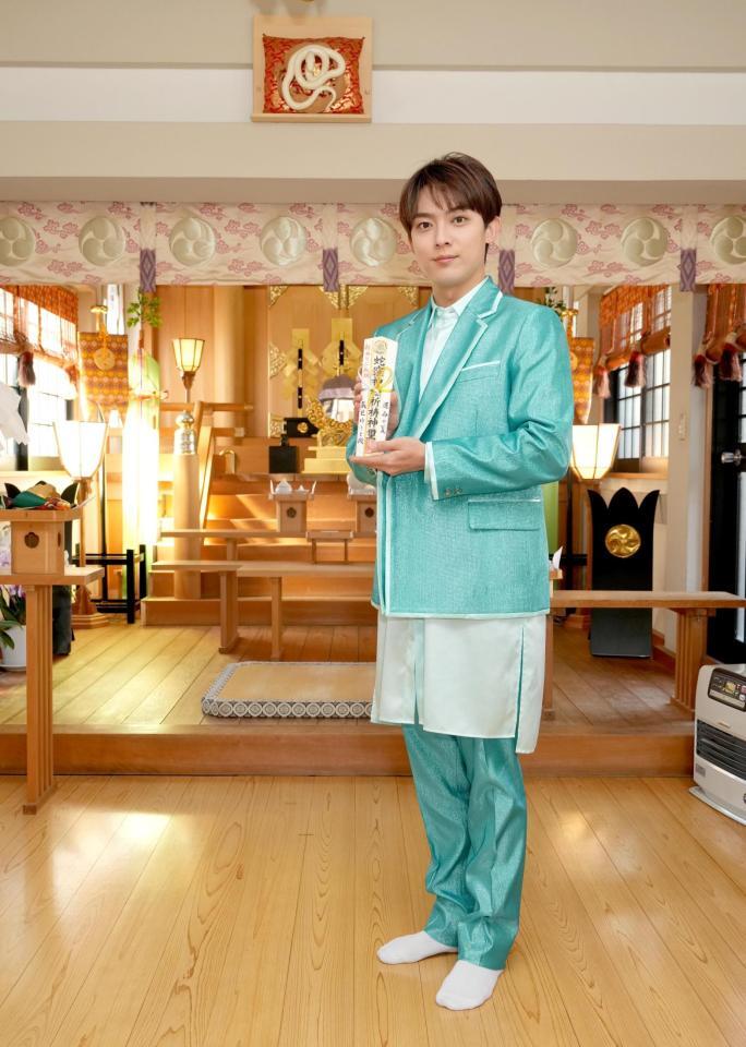 　新曲ヒット祈願を行った辰巳ゆうと