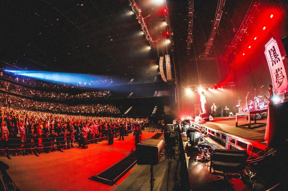 　１０年ぶりの復活ライブを行った黒夢