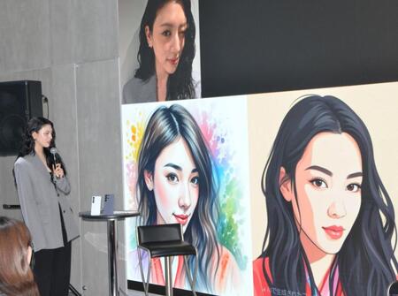 　「Ｇａｌａｘｙ　Ｅｖｅｎｔ」に登場し、ＡＩを用いた画像編集機能を体験した三吉彩花（左）