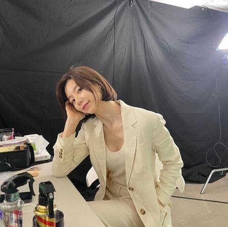 　パク・スジン公式インスタグラム＠ｓｓｕｊｉｎｉｎｇより　ペ・ヨンジュンと結婚したパク・スジン