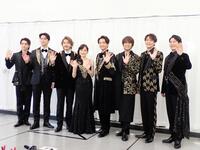 　開演前に記者会見を行った（左から）三浦宏規、甲斐翔真、佐藤隆紀、島田歌穂、井上芳雄、浦井健治、宮野真守、小野田龍之介