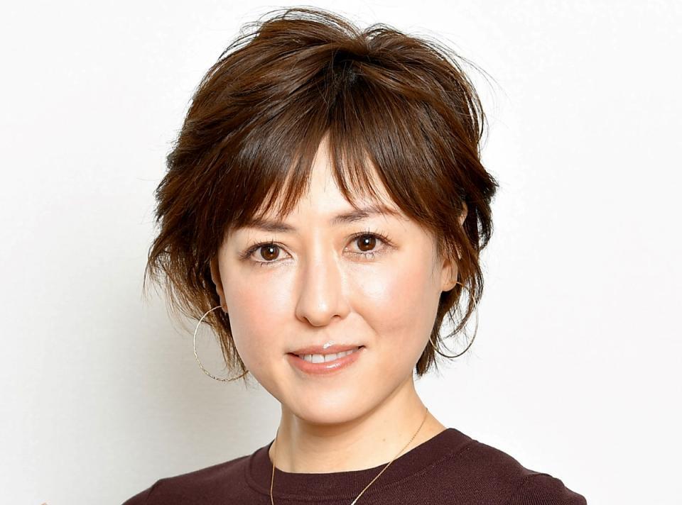 新庄監督の元妻・大河内志保 小麦色の肌が眩しい19歳時ポスター公開