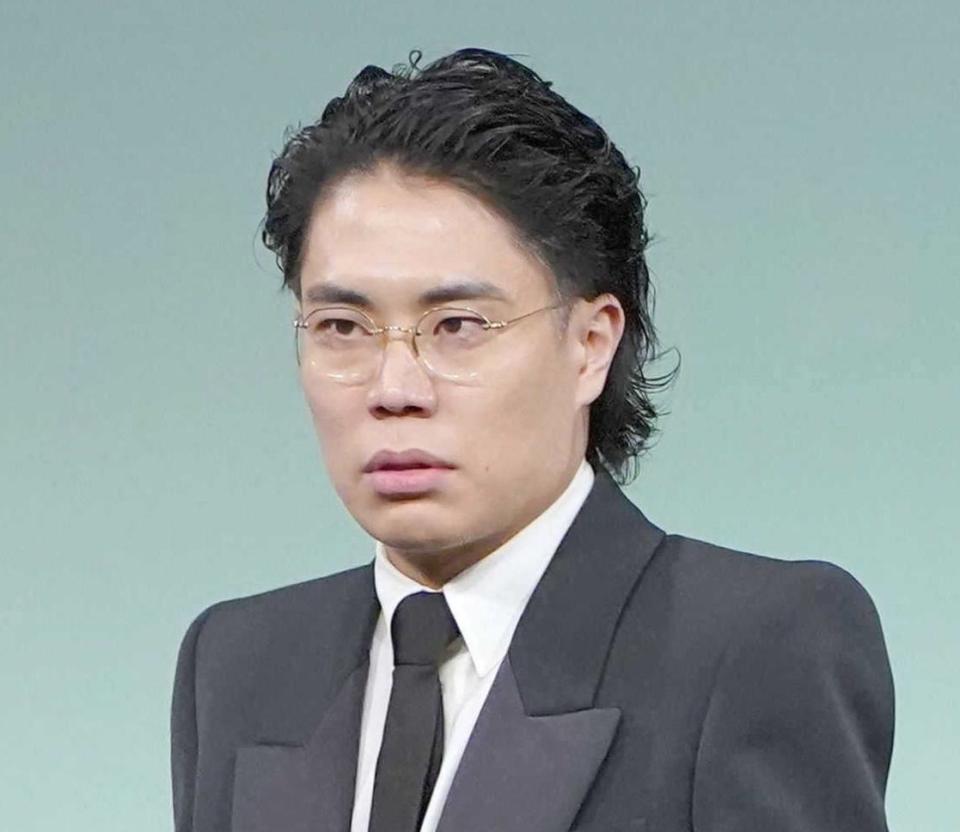 　令和ロマン・高比良くるま