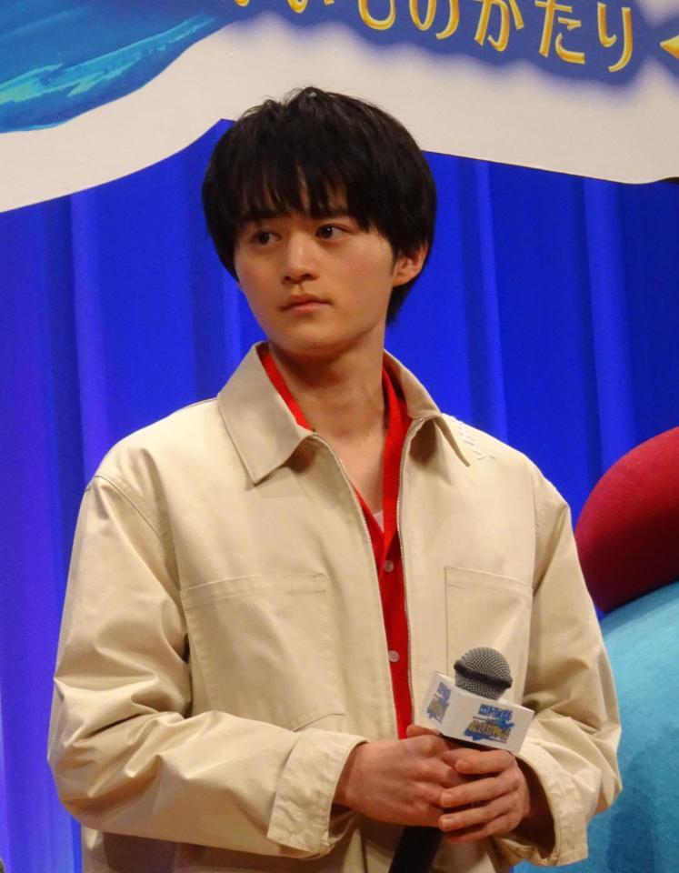 　「映画　ドラえもん　のび太の絵世界物語」完成披露試写会に出席した鈴鹿央士