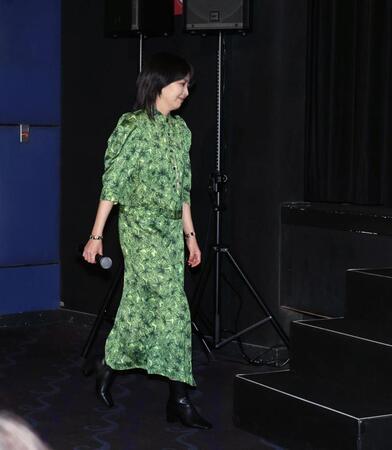 　大ヒット舞台あいさつに登壇する松たか子（撮影・中島達哉）