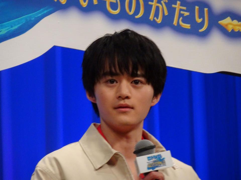 　「映画　ドラえもん　のび太の絵世界物語」の完成披露試写会に出席した鈴鹿央士