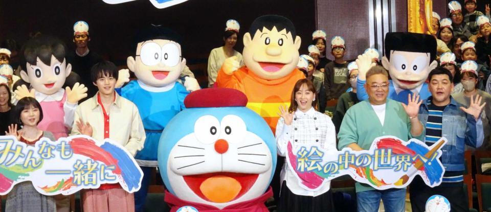 　（左から）寺本幸代監督、鈴鹿央士、藤本美貴、サンドウィッチマン・伊達みきお、富澤たけし