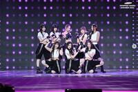 　「ＨＡＮＴＥＯ　ＭＵＳＩＣ　ＡＷＡＲＤＳ２０２４」公式インスタグラム＠ｈａｎｔｅｏ＿ｈｍａｓより　ニコルは後列中央