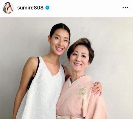 　すみれのインスタグラム＠ｓｕｍｉｒｅ８０８より