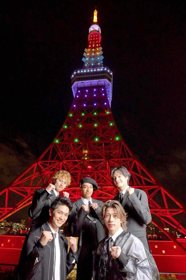 　１ｓｔアルバム「Ｄ．Ｎ．Ａ」の発売を記念して東京タワー点灯式を行う