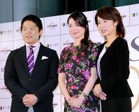 大江麻理子キャスター（中央）＝２０１８年４月