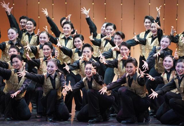 宝塚音楽学校111期生が卒業公演の文化祭リハーサル「まっすぐ成長