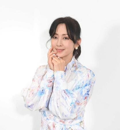 　歌手デビュー４０周年を迎えた斉藤由貴（撮影・佐々木彰尚）