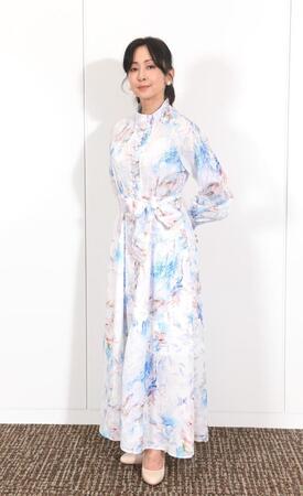 　歌手デビュー４０周年を迎えた斉藤由貴（撮影・佐々木彰尚）