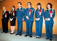 　取材会に登場した桂才賀さん（左）＝２３年１２月