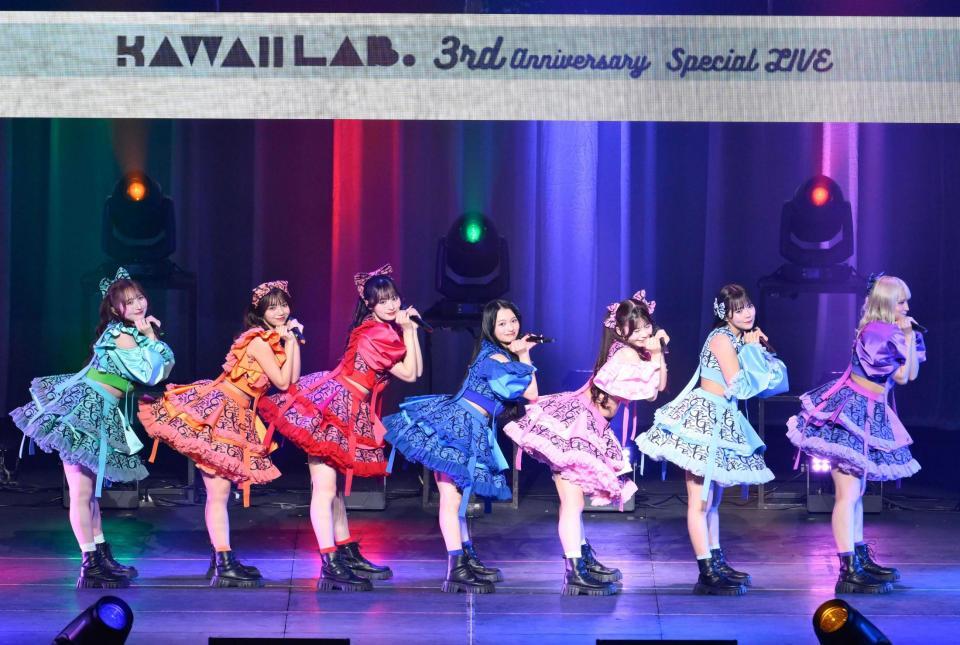 　ＫＡＷＡＩＩ　ＬＡＢ．３周年公演に登場したＣＡＮＤＹ　ＴＵＮＥ