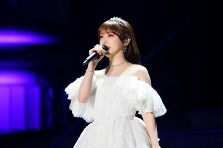 　ファンに向けてあいさつをする与田祐希©鈴木健太（ＫＥＮＴＡ　Ｉｎｃ．）