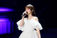 　ファンに向けてあいさつをする与田祐希©鈴木健太（ＫＥＮＴＡ　Ｉｎｃ．）