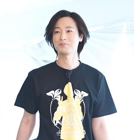 　ボルダリングに挑戦した山内恵介（撮影・開出牧）