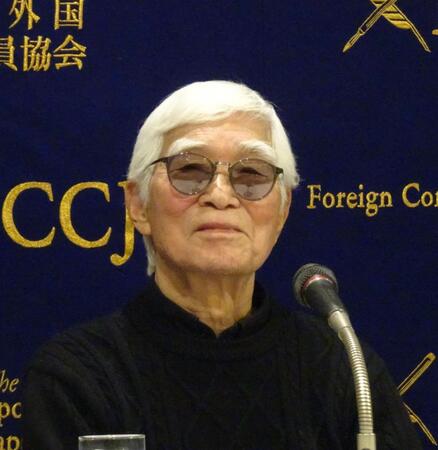 　映画「逃走」の監督・脚本を手がけた足立正生監督