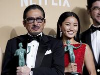 　米ドラマ「ＳＨＯＧＵＮ　将軍」に出演し全米映画俳優組合賞を受賞した真田広之（左）とアンナ・サワイ（ＡＰ＝共同）