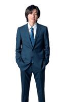 　日曜劇場「キャスター」に新米アシスタントディレクター役で出演する道枝駿佑　©ＴＢＳ