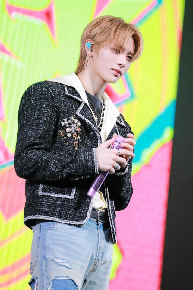 　ＢＯＹＮＥＸＴＤＯＯＲのＴＡＥＳＡＮ　（Ｐ）＆（Ｃ）　ＫＯＺ　Ｅｎｔｅｒｔａｉｎｍｅｎｔ．