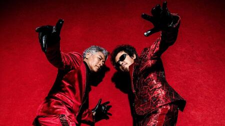 　新ユニットを結成した奥田民生（右）と吉川晃司