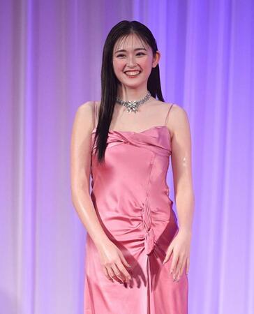 　プレゼンターを務めたゆうちゃみ（撮影・佐々木彰尚）