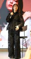 　新ブランド発表会に登場した若槻千夏