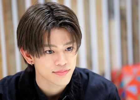 　初アルバム発売の喜びを語ったＴＨＥ　ＪＥＴ　ＢＯＹ　ＢＡＮＧＥＲＺの桑原巧光（撮影・棚橋慶太）