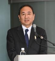 　会見するフジテレビの清水賢治社長（撮影・園田高夫）