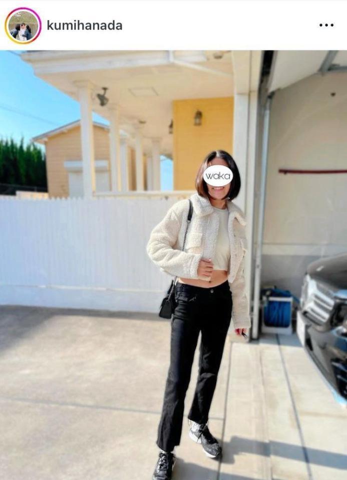 自宅ガレージで、当時１２歳の娘。２２年１１月の花田倉実さんのインスタグラム＠ｋｕｍｉｈａｎａｄａより