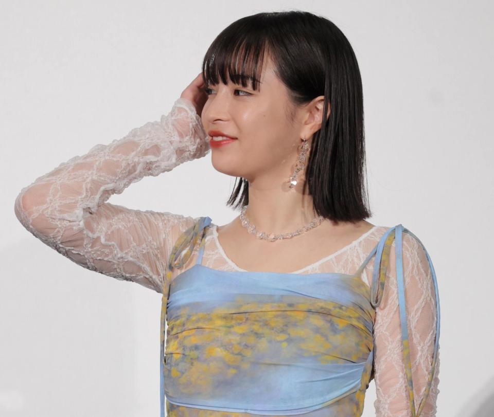 　舞台あいさつに出席した広瀬すず（撮影・棚橋慶太）