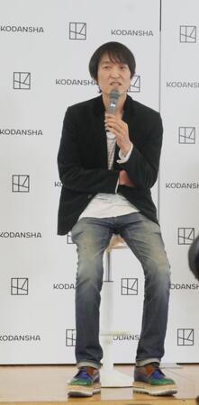 　会見に出席した千原ジュニア