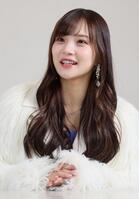 取材に応じる稲場愛香＝デイリースポーツ神戸本社（撮影・石井剣太郎）