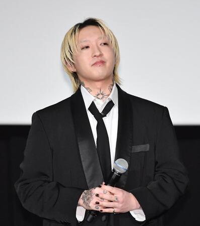 　映画舞台あいさつに登場したＹＯＡＳＯＢＩのＡｙａｓｅ（撮影・開出牧）