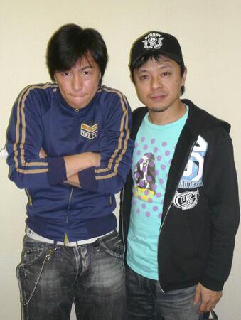 　水玉れっぷう隊のケン（右）とアキ（２００８年撮影）