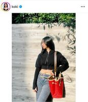 　ルイ・ヴィトンのバッグを持って。Ｋｏｋｉ，のインスタグラム＠ｋｏｋｉより