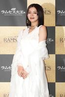 　女神ルックで登場した池田エライザ