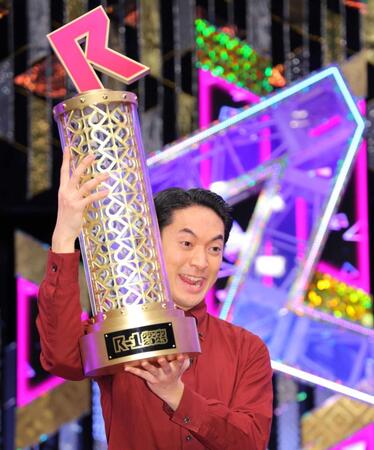 　Ｒ－１グランプリ２０２５で優勝した友田オレ（撮影・吉澤敬太）