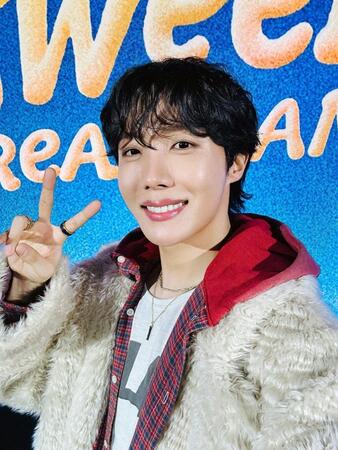 　ＢＴＳの公式Ｘ＠ｂｔｓ＿ｂｉｇｈｉｔより　Ｊ－ＨＯＰＥ