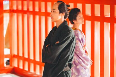 　大河ドラマ「べらぼう～蔦重栄華乃夢噺～」より、小芝風花（右）と横浜流星