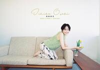 　©「尾碕真花　２０２５．４－２０２６．３カレンダー」（わくわく製作所）