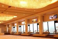 　ソファーが増設されたロビー